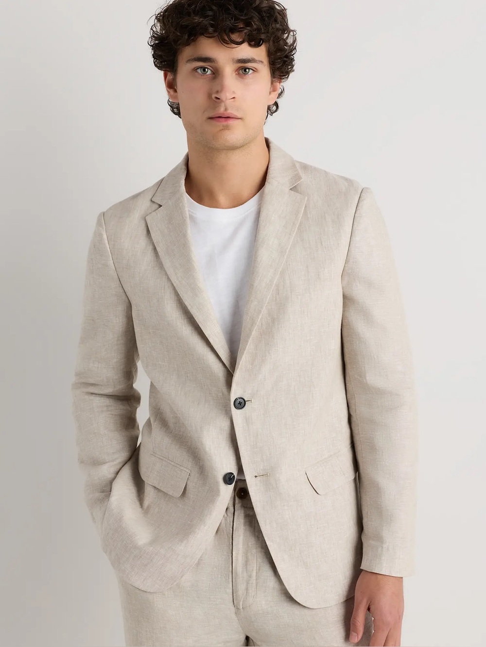 QUINCE 100% EUROPEAN LINEN BLAZER IN FLAX - Picture 8 of 11